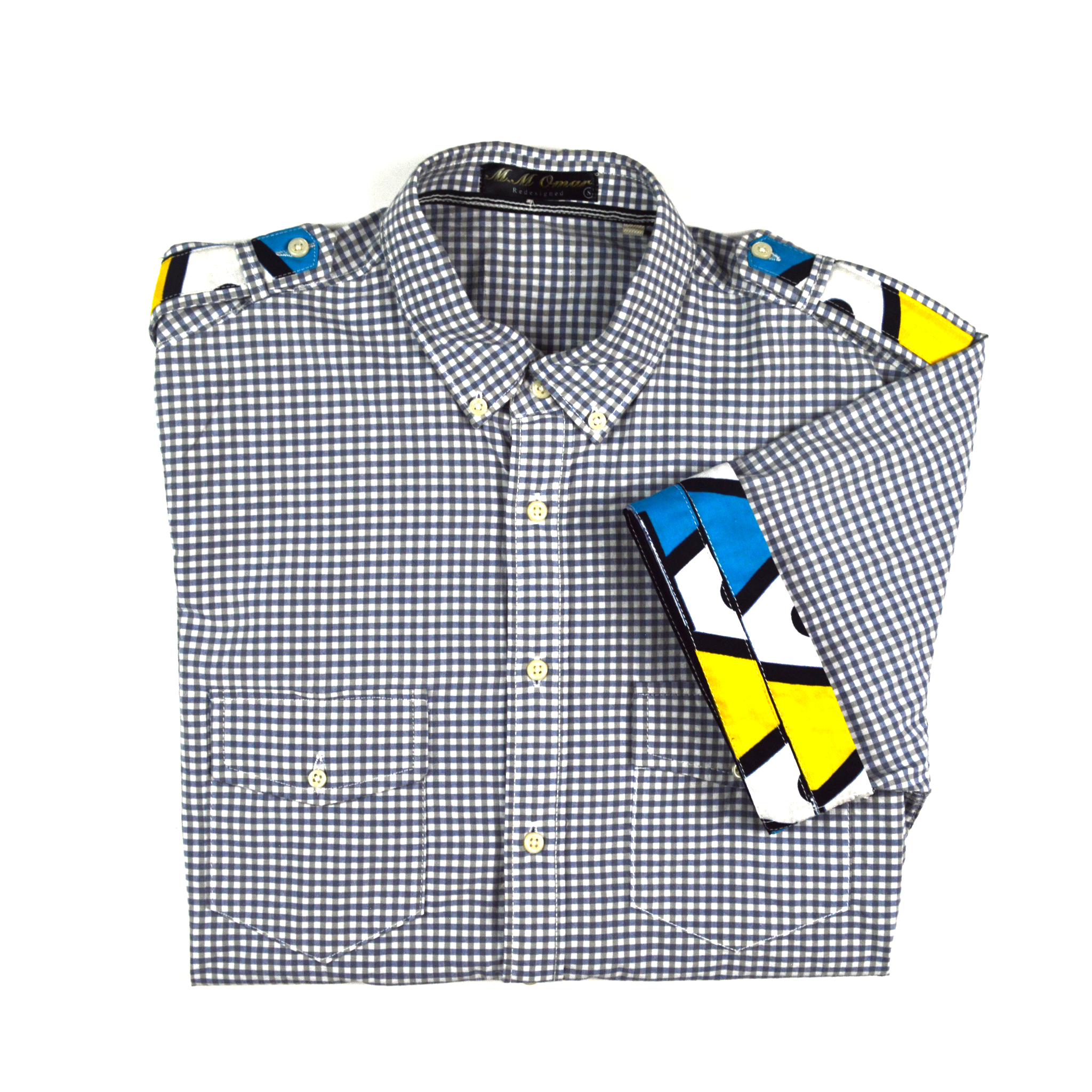 Weis blau karriertes Hemd mit afrikanischen Waxdruckmustern