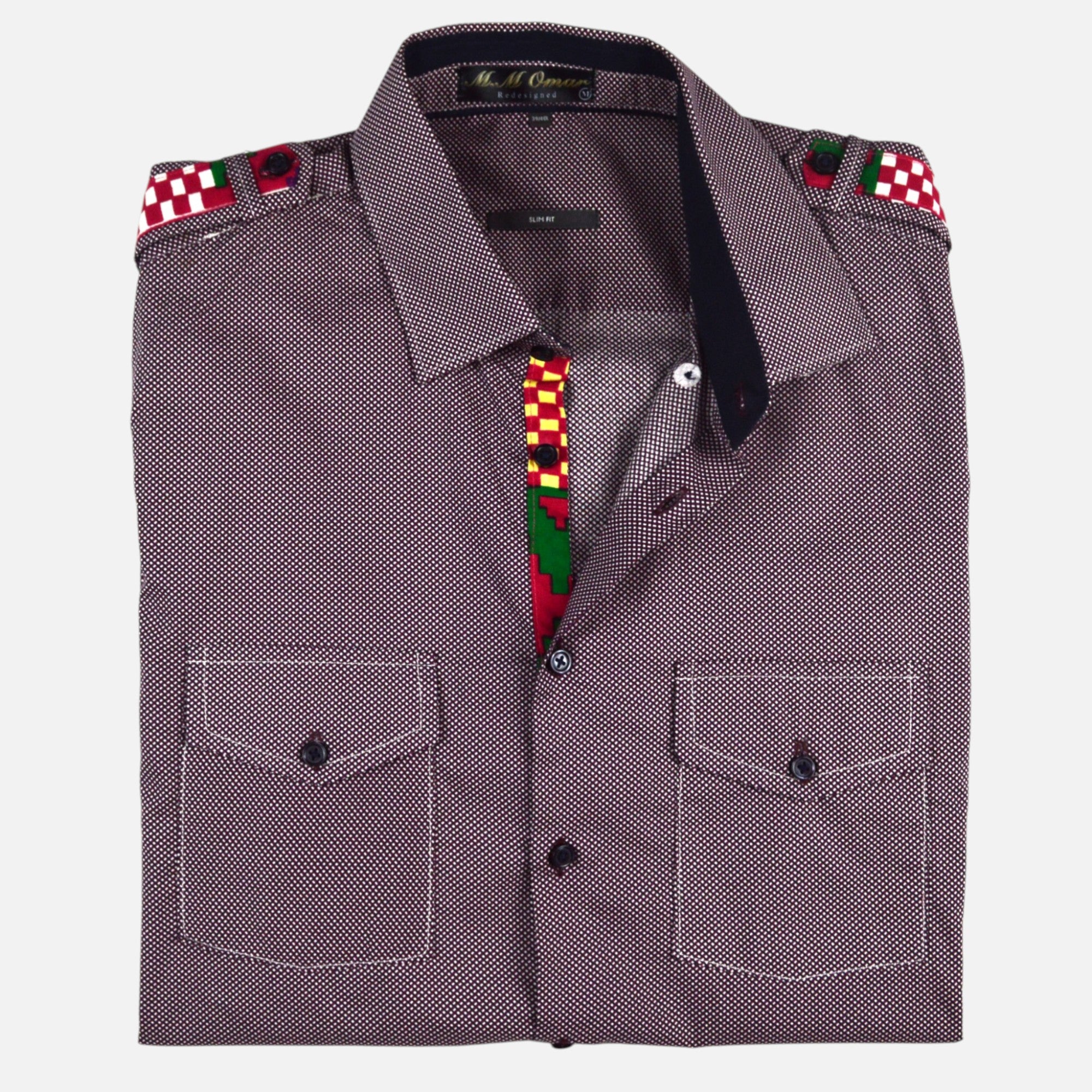 Afari Hemd – Detailaufnahme der Knopfleiste und Schulterklappe (Flatlay auf weißem Hintergrund)