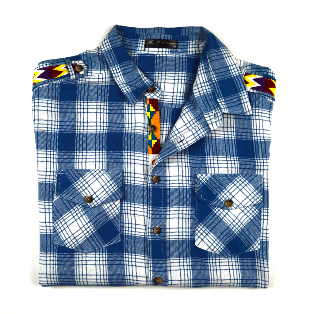 Blau weis doppel karriertes Flanellhemd mit afrikanischen Waxdruckmuster