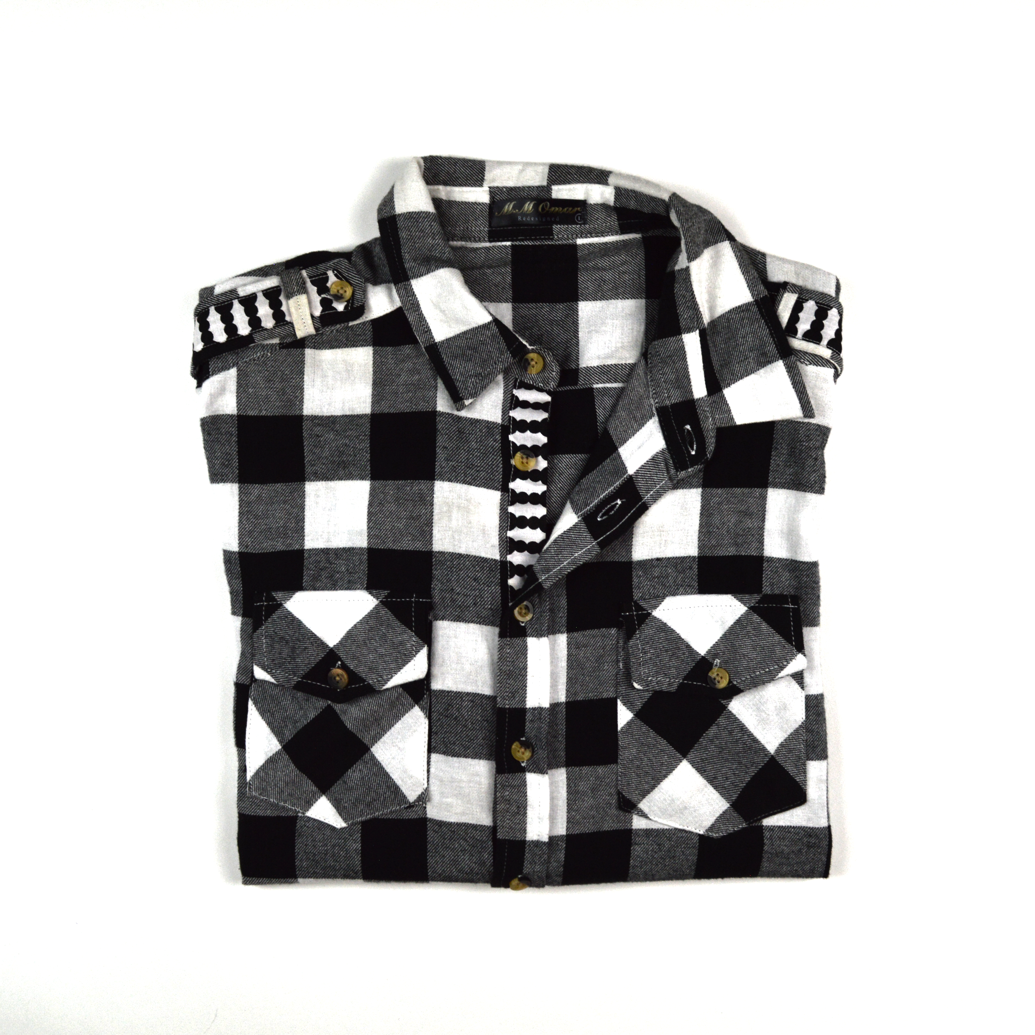 Schwarzweis Karriertes Flannelhemd mit afrikanischen Waxdruckmustern